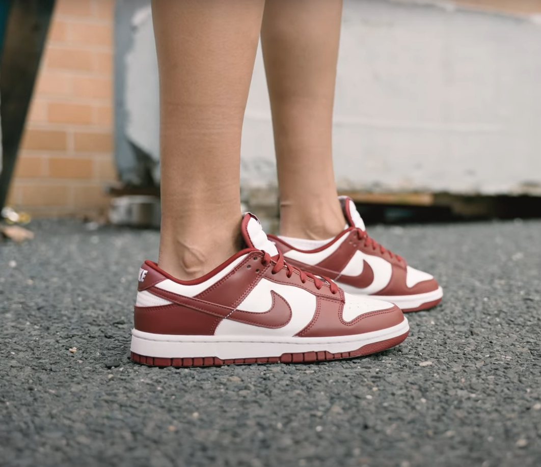 Dunk Low Team Red